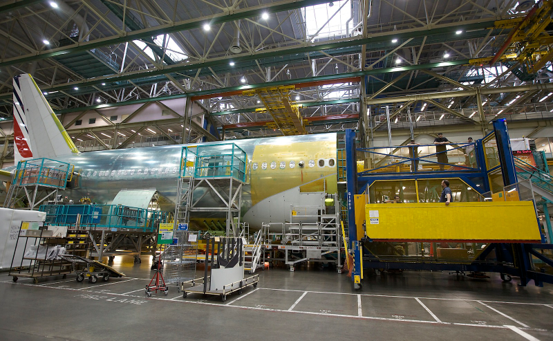 Illustration for article titled The Stunning Factory Porn Of Aircraft Assembly Lines